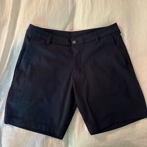 Lululemon Navy Men’s ABC/Commission Shorts 32” waist, 7” Inseam